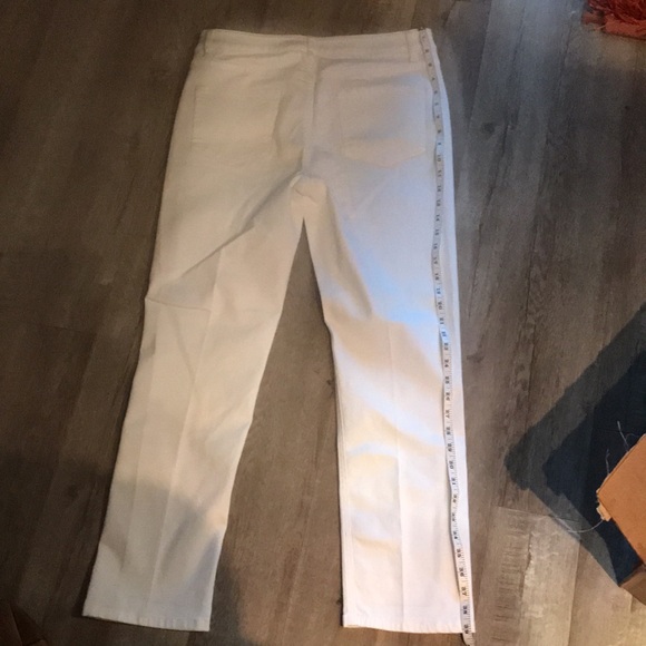 Summer blowout $20!!! J Jill white denim size 10 - Picture 4 of 7